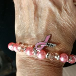 🩷Breast Cancer Bracelet Pink Pearl & Pink Ribbon with Engraved Hope